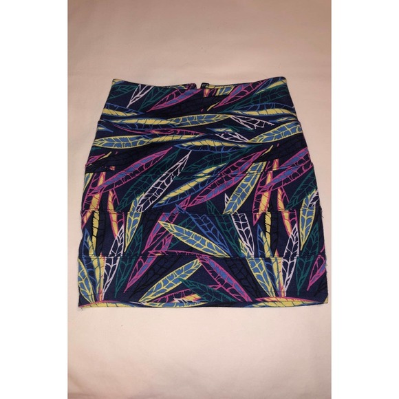 Nollie Pencil Skirt - Picture 1 of 2